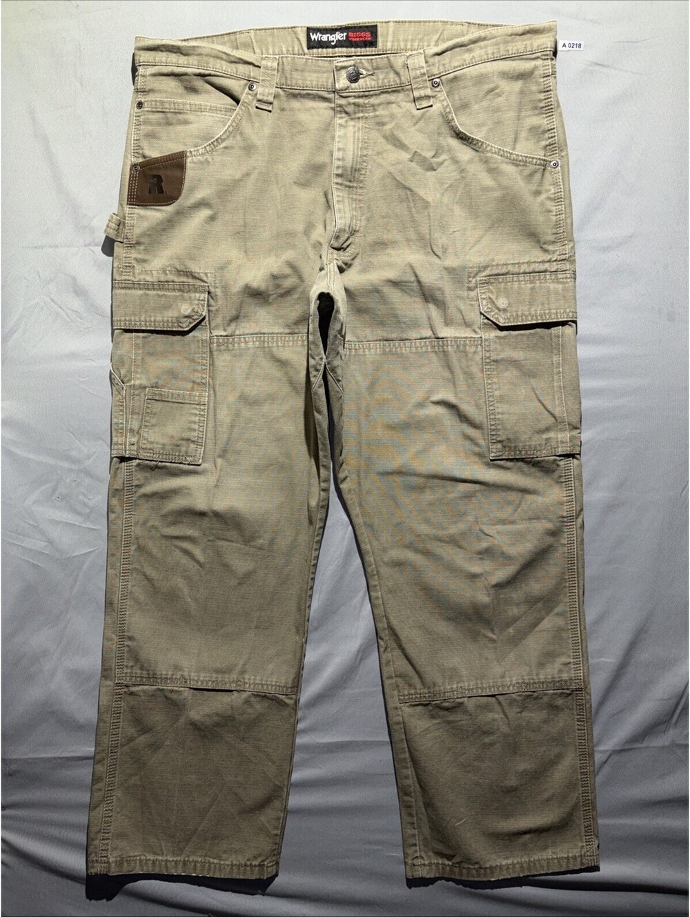 EUC🤑 Wrangler Riggs Ranger Relaxed Fit Carpenter Cargo Jeans Mens 38x30 Brown